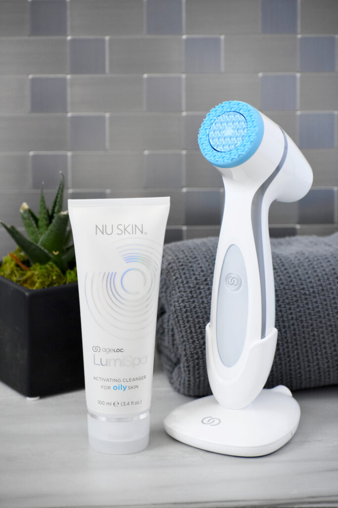 NU SKIN ageLOC LumiSpa Beauty Device Face Cleansing Kit Fettige Haut VillaBeautyDeluxe
